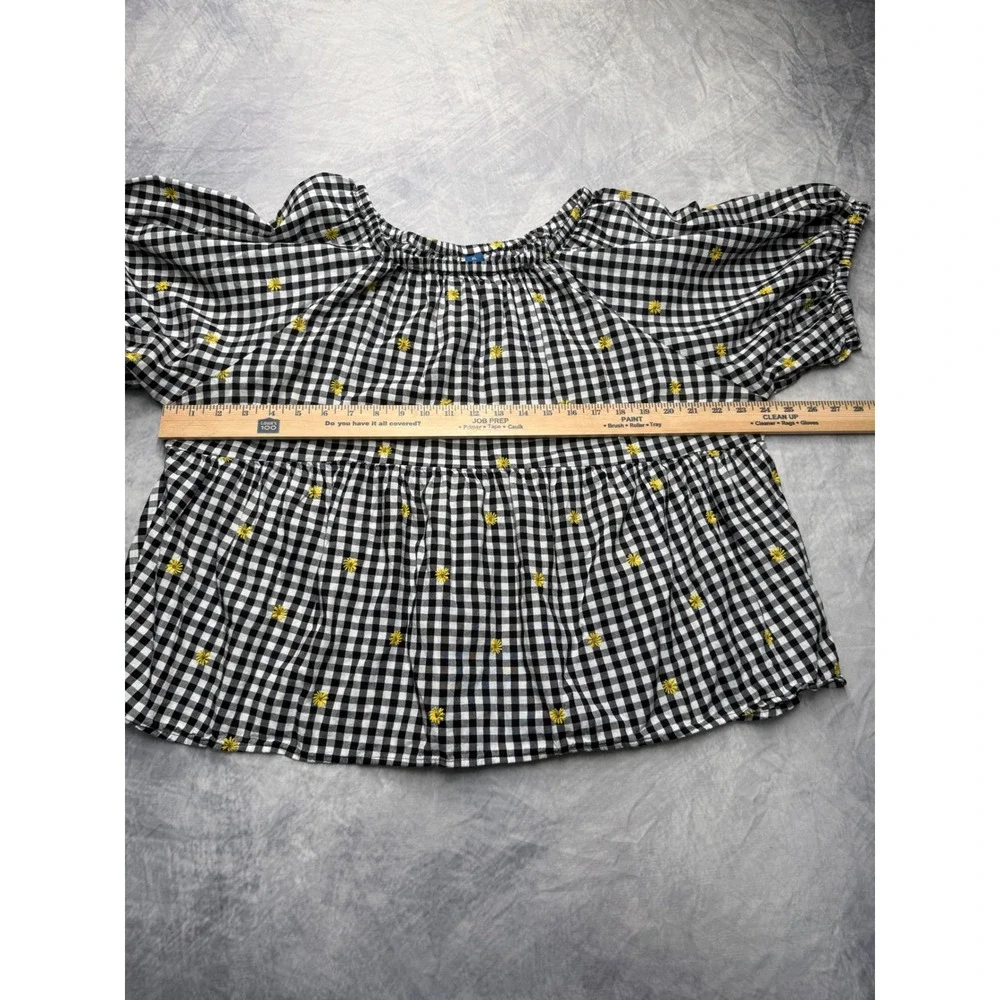 Old Navy milkmaid smoke